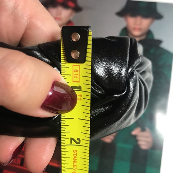 Faux Leather Black Hairband - Picture 4 of 5